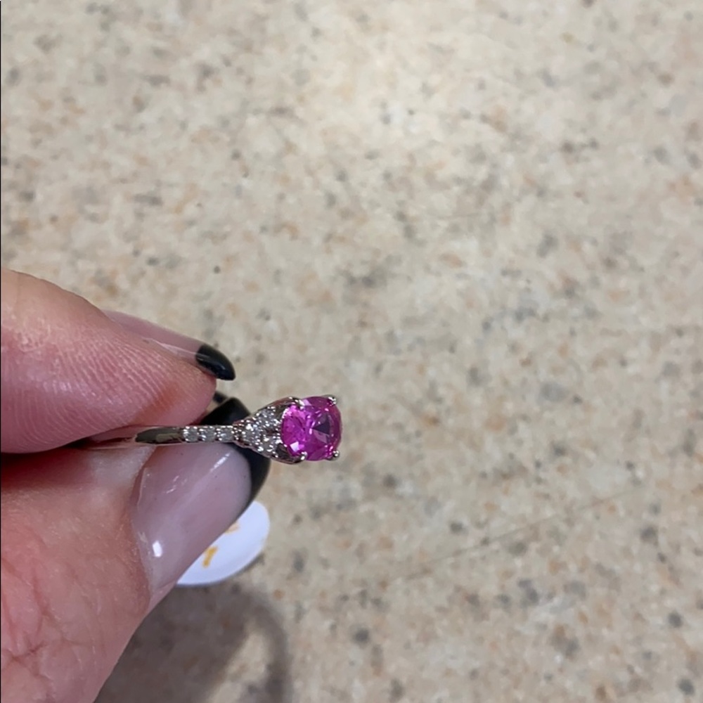 Ring - Picture 3 of 3